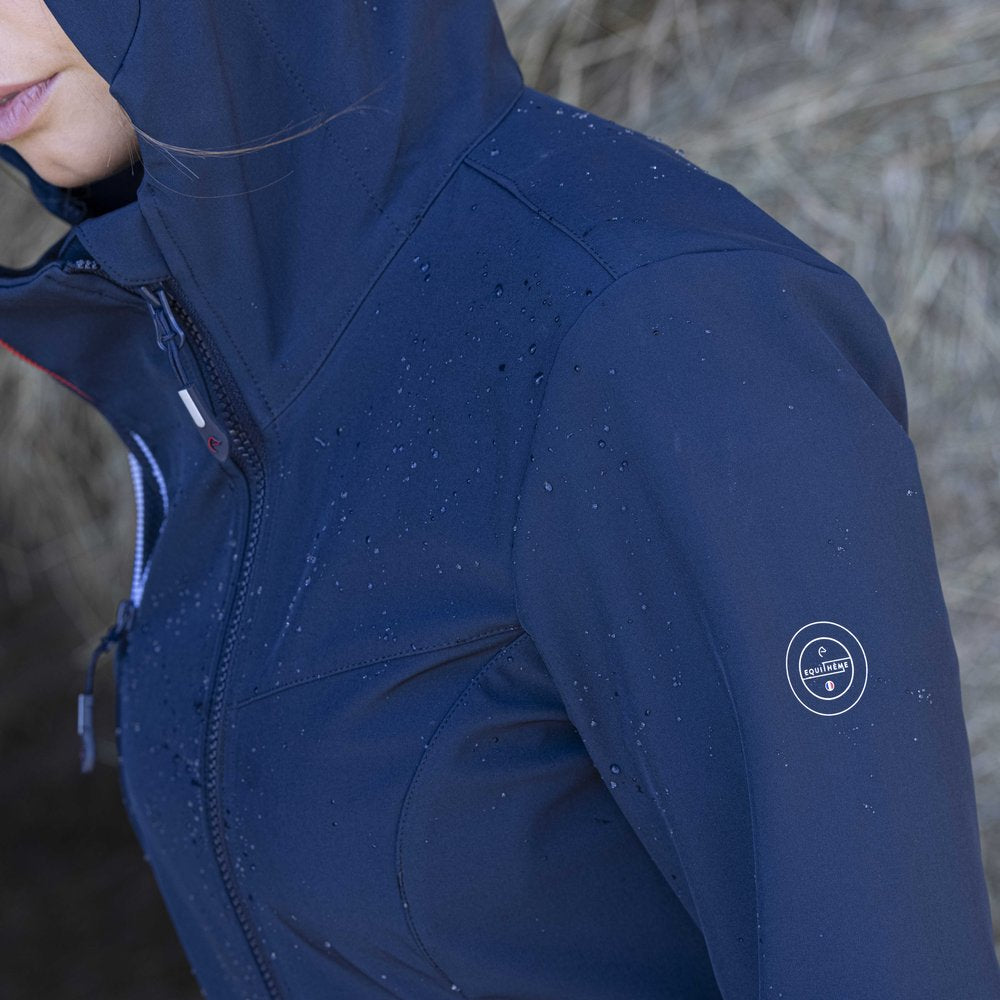 Veste softshell Equithème - Lila Marine porté