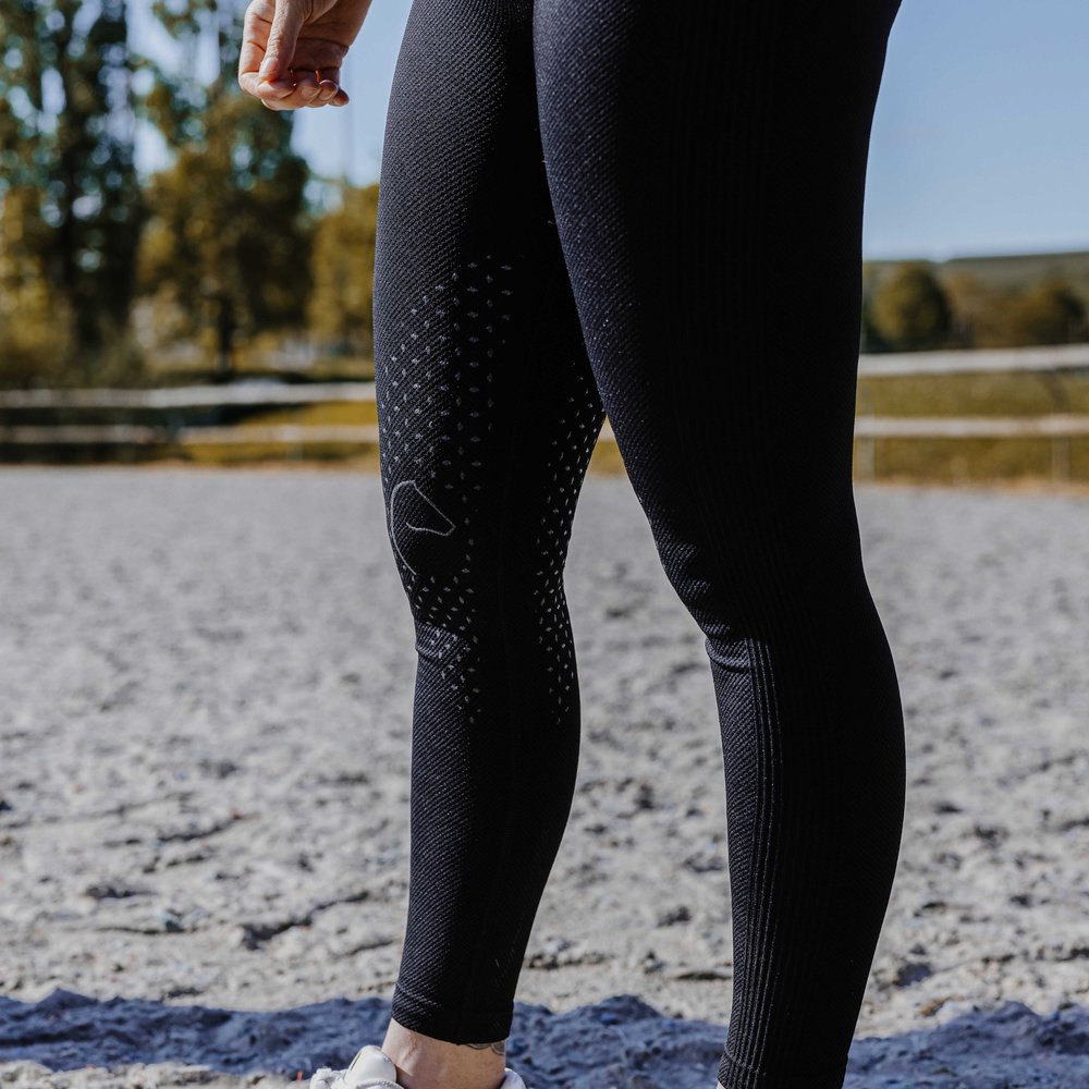 Legging Equithème - Acacia Noir porté
