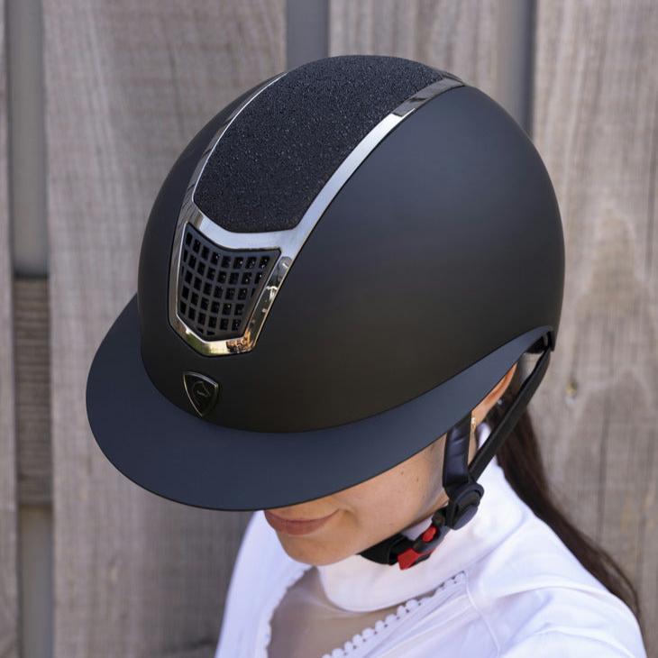 Casque d'équitation EQUITHEME AIRY visière large Noir céleste