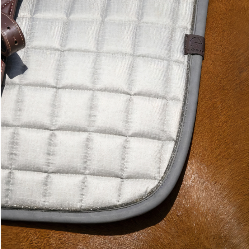 Tapis de selle EQUITHÈME - Chic