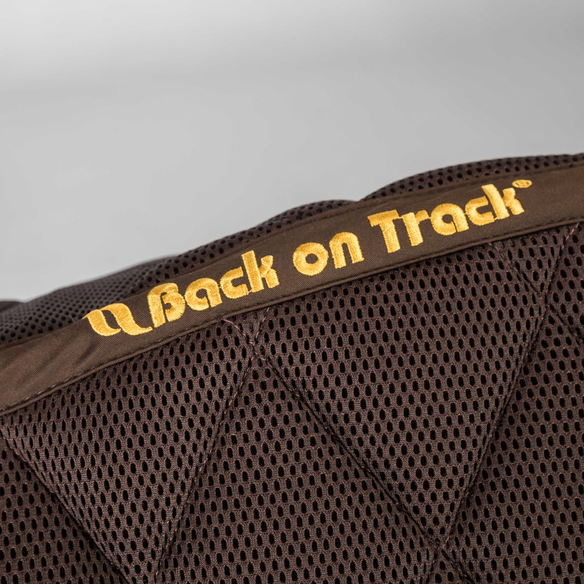 Tapis de selle BACK ON TRACK - Airflow