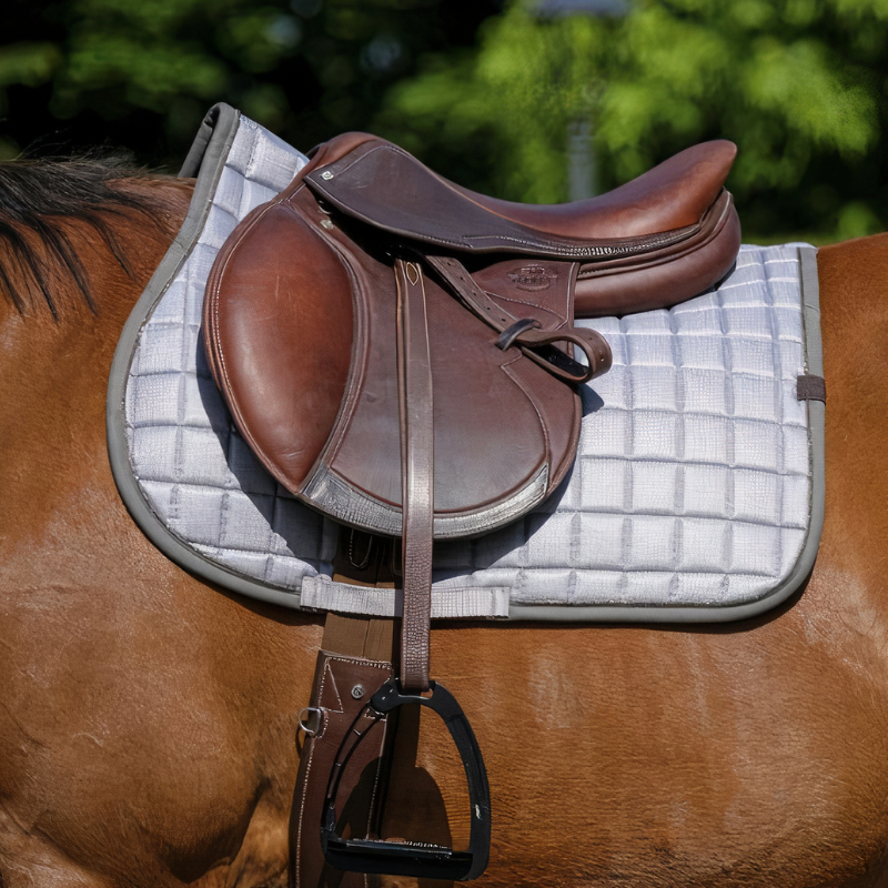 Tapis de selle EQUITHÈME - Chic