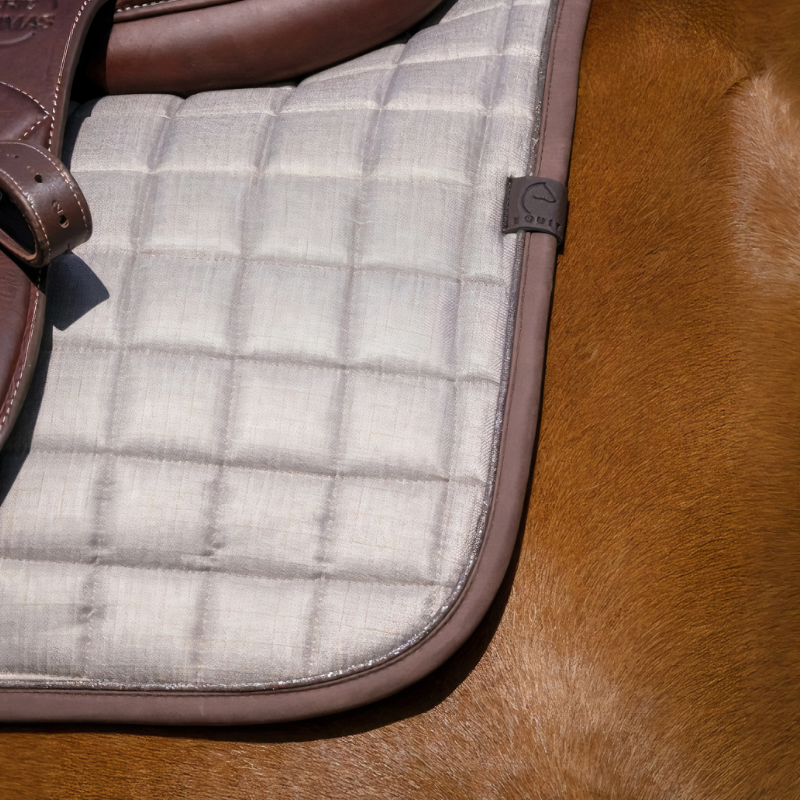 Tapis de selle EQUITHÈME - Chic