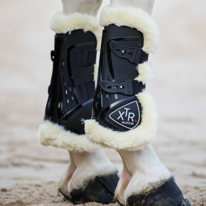 Protège-tendons doublés de mouton synthétique Norton XTR à boutons