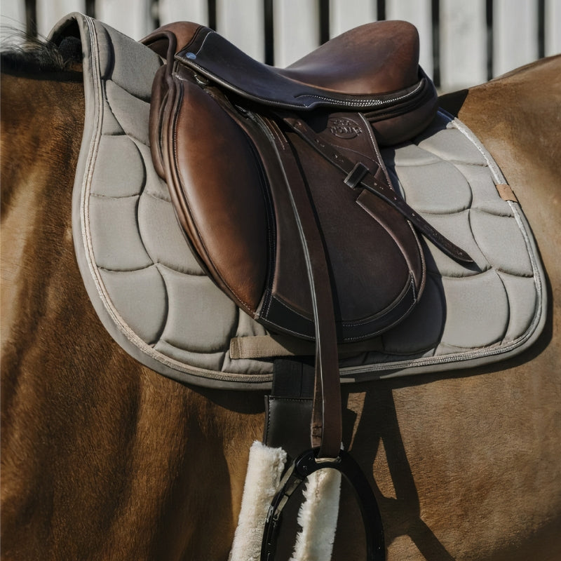 Tapis de selle cheval EQUITHÈME Shiny