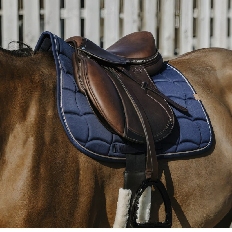 Tapis de selle cheval EQUITHÈME Shiny