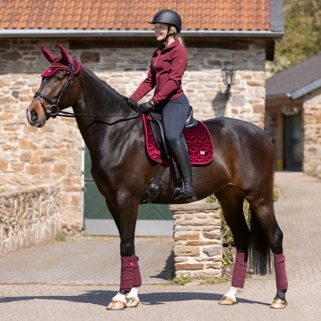 Tapis de selle, bonnet anti-mouches et bandes polaires HKM Mellow Velvet