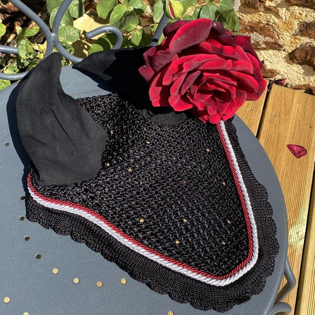 Bonnet anti-mouches pour chevaux Privilège Equitation Palm Beach noir/rouge/argent