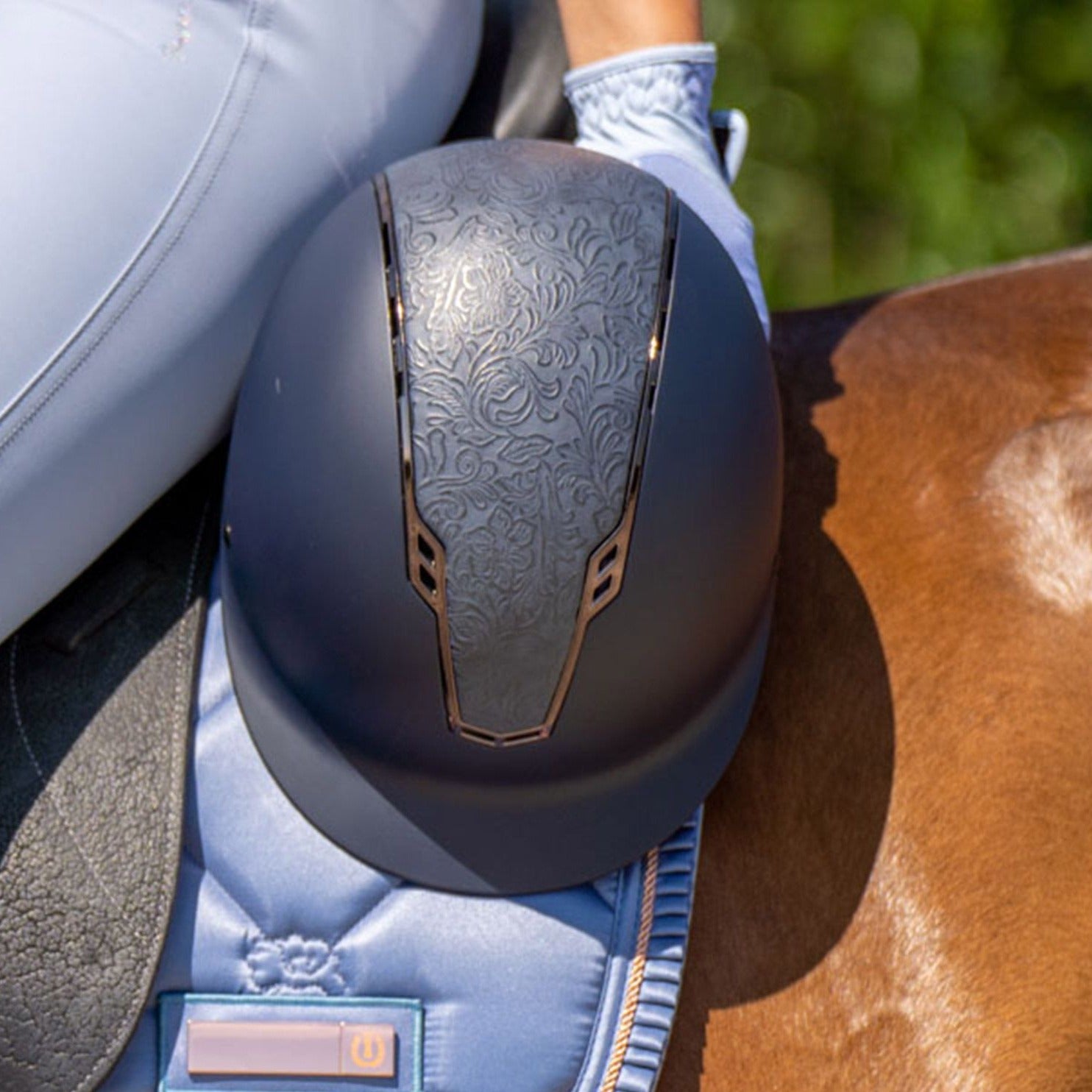 Casque d'équitation pour cavalières du 51 au 61 Imperial Riding Olania Flower marine