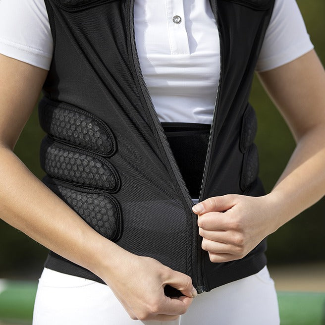 Protection dorsale pour les cavaliers HKM Shelter portée détail zip