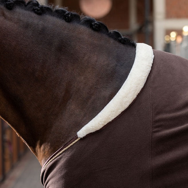 Chemise séchante polaire pour chevaux du 125 au 165 cms HKM Basil marron détail col mouton synthétique