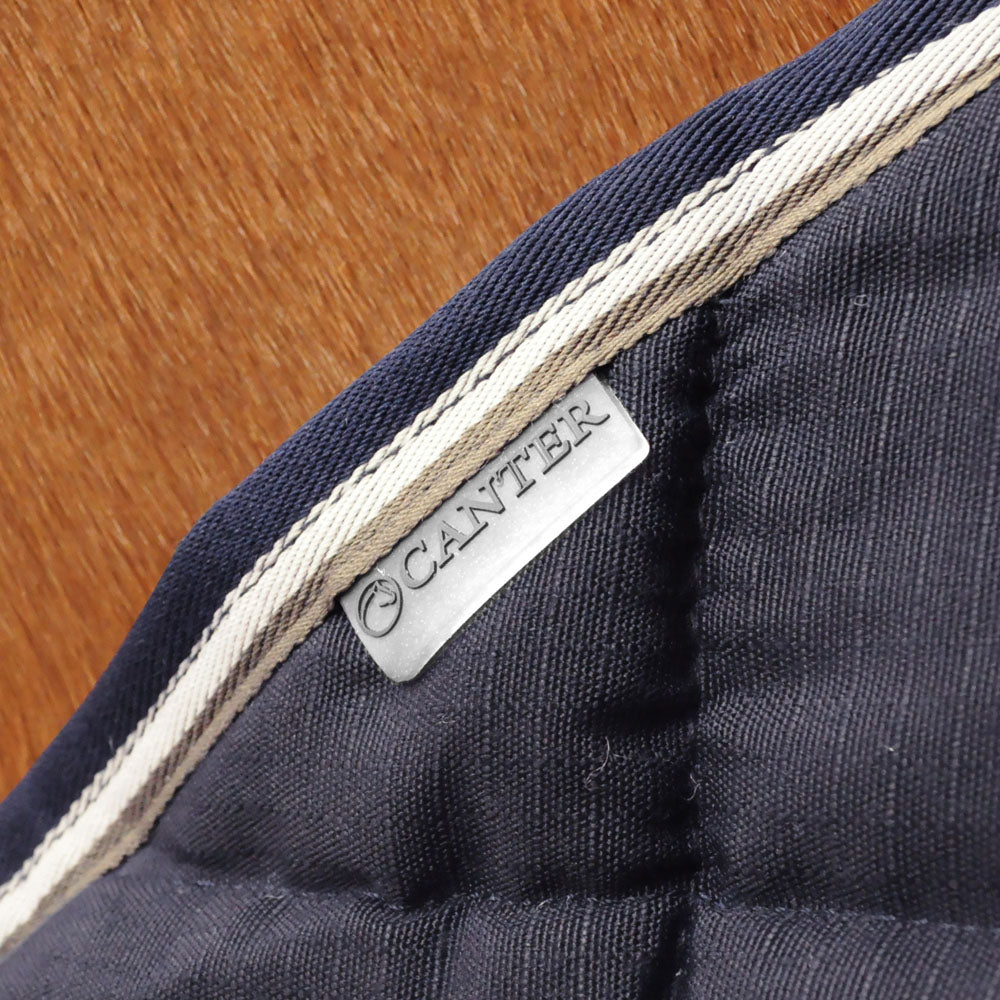 Détail de la couverture de box pour poneys et chevaux Canter 400 grs