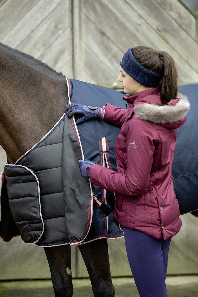 Doublure 300 grs et chemises 100 grs de la couverture d'extérieur imperméable pour poneys et chevaux HKM Kombi