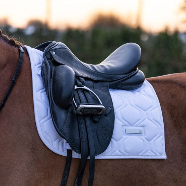 Tapis de selle pour poneys et chevaux Imperial Riding Lovely Pearl blanc