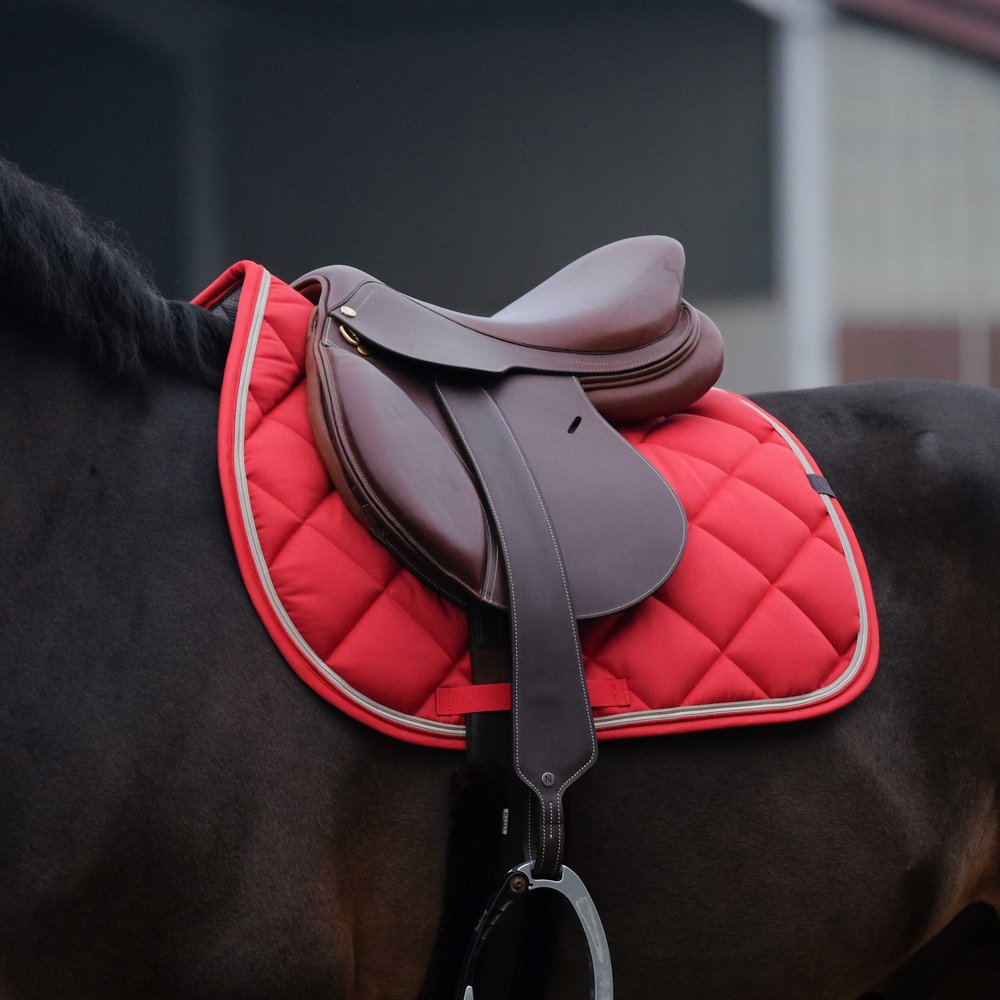 Tapis de selle Classic Equithème Rouge