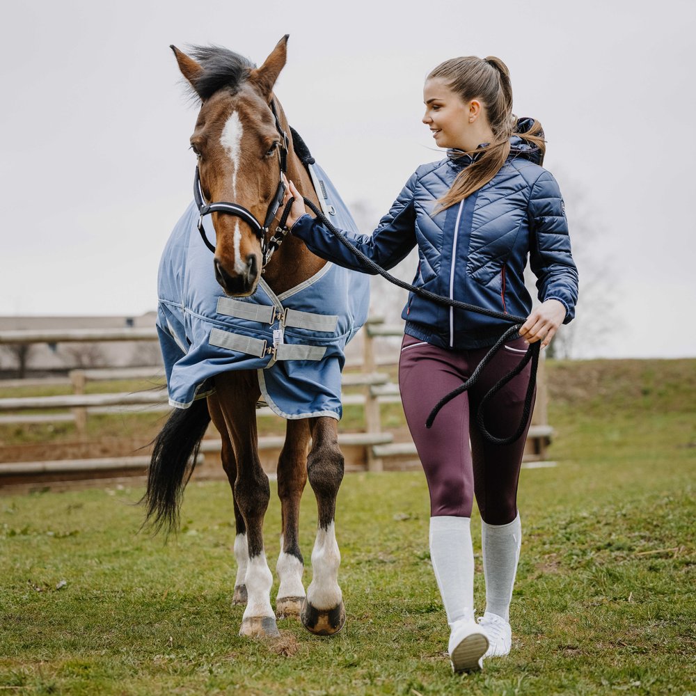 Veste softshell Equithème - Mona Marine porté