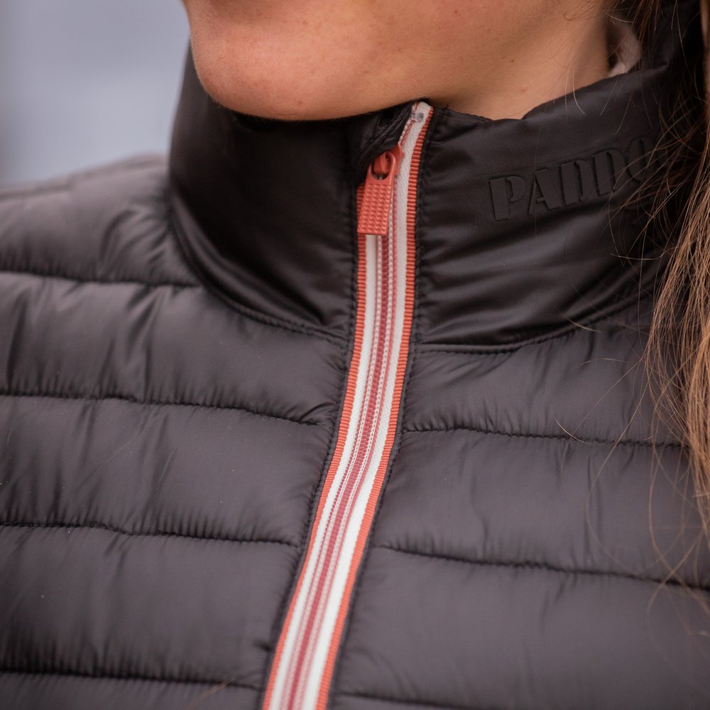 Gilet Paddock - Macaron Noir porté