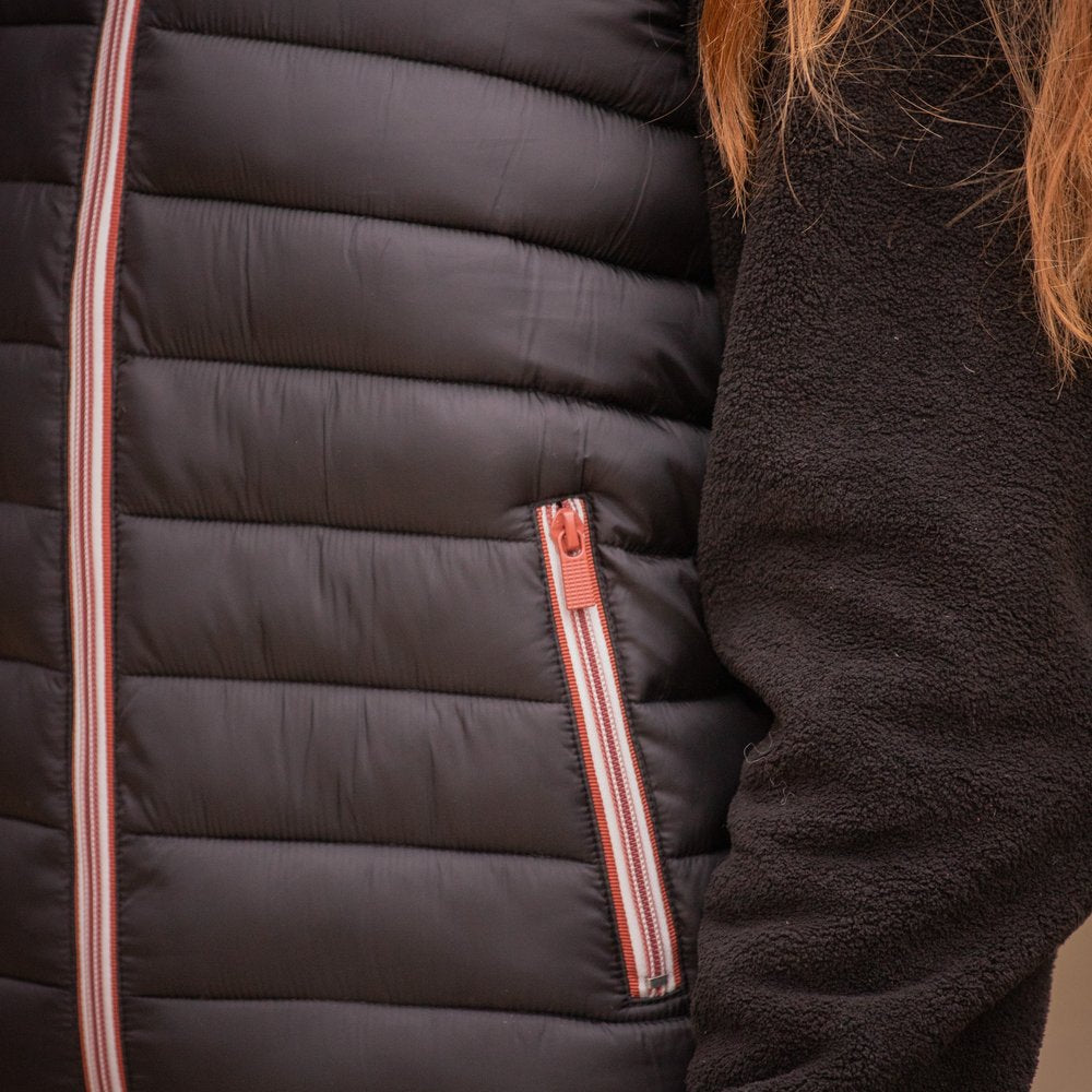 Gilet Paddock - Macaron Noir porté