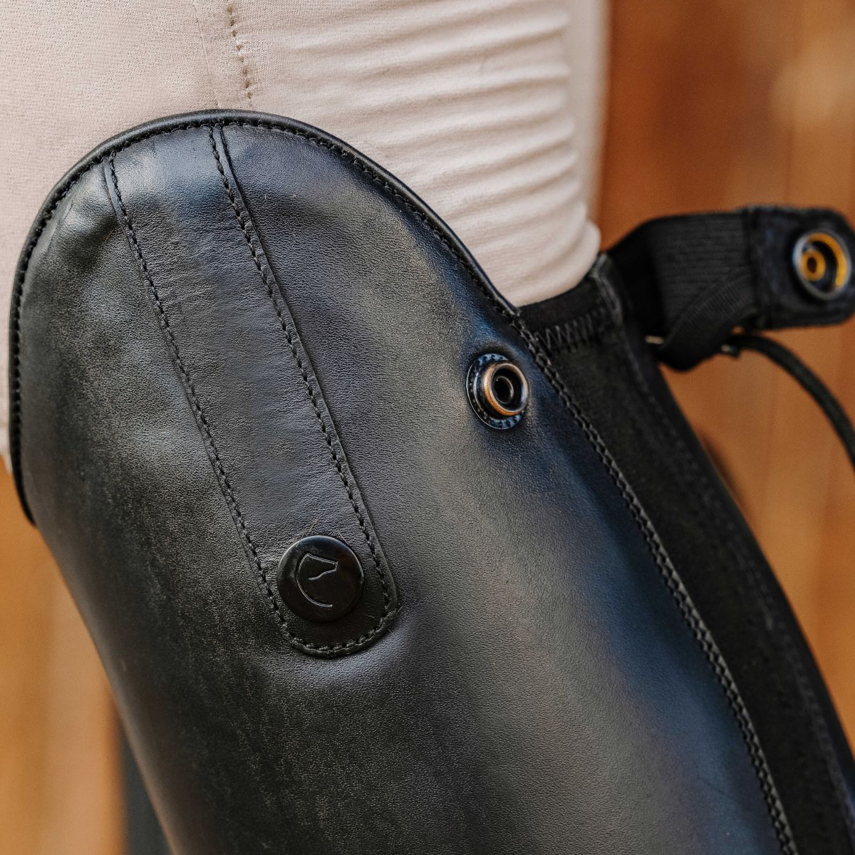 Bottes-cuir-a-lacets-EQUITHEME-2