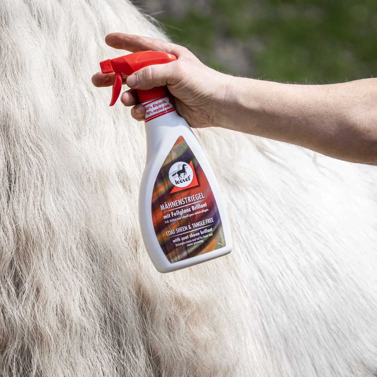 Demelant-lustrant-LEOVET-Spray-2