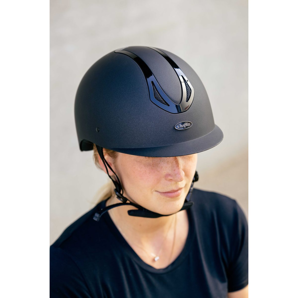 Bombe Choplin Aero Mat noir portée