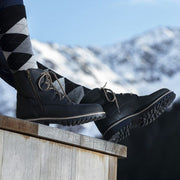 Boots d'équitation d'hiver doublées de fourrure synthétique Norton Hybrid noires portées