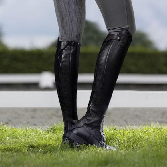 Bottes d'équitation en cuir lisse pour cavalières HKM Latinium Style tour de mollet jusqu'à 46,5 cms