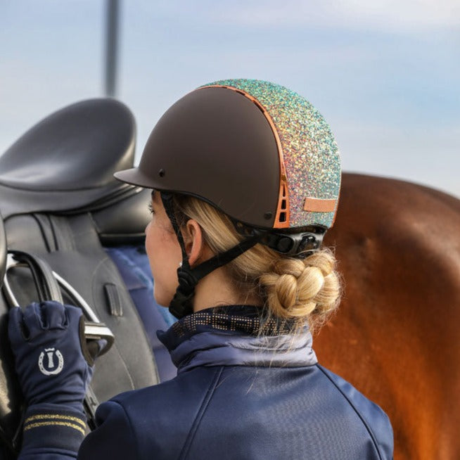 Casque d'équitation pour cavalières du 51 au 61 Imperial Riding Olania marron avec top multicolore