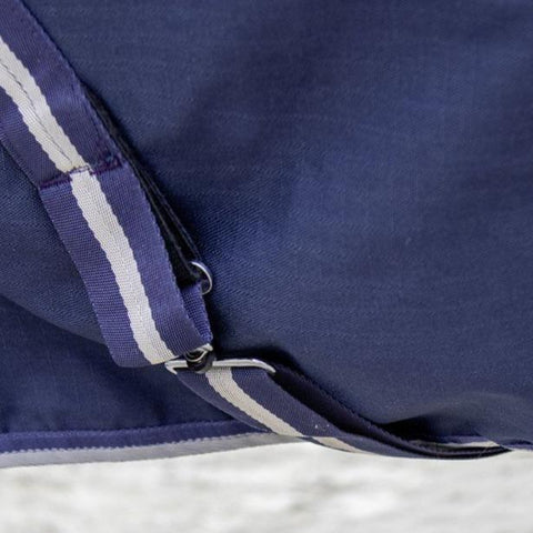 Sangles croisées réglables de la chemise imperméable pour poneys et chevaux HKM Eco-Light avec ou sans doublure polaire