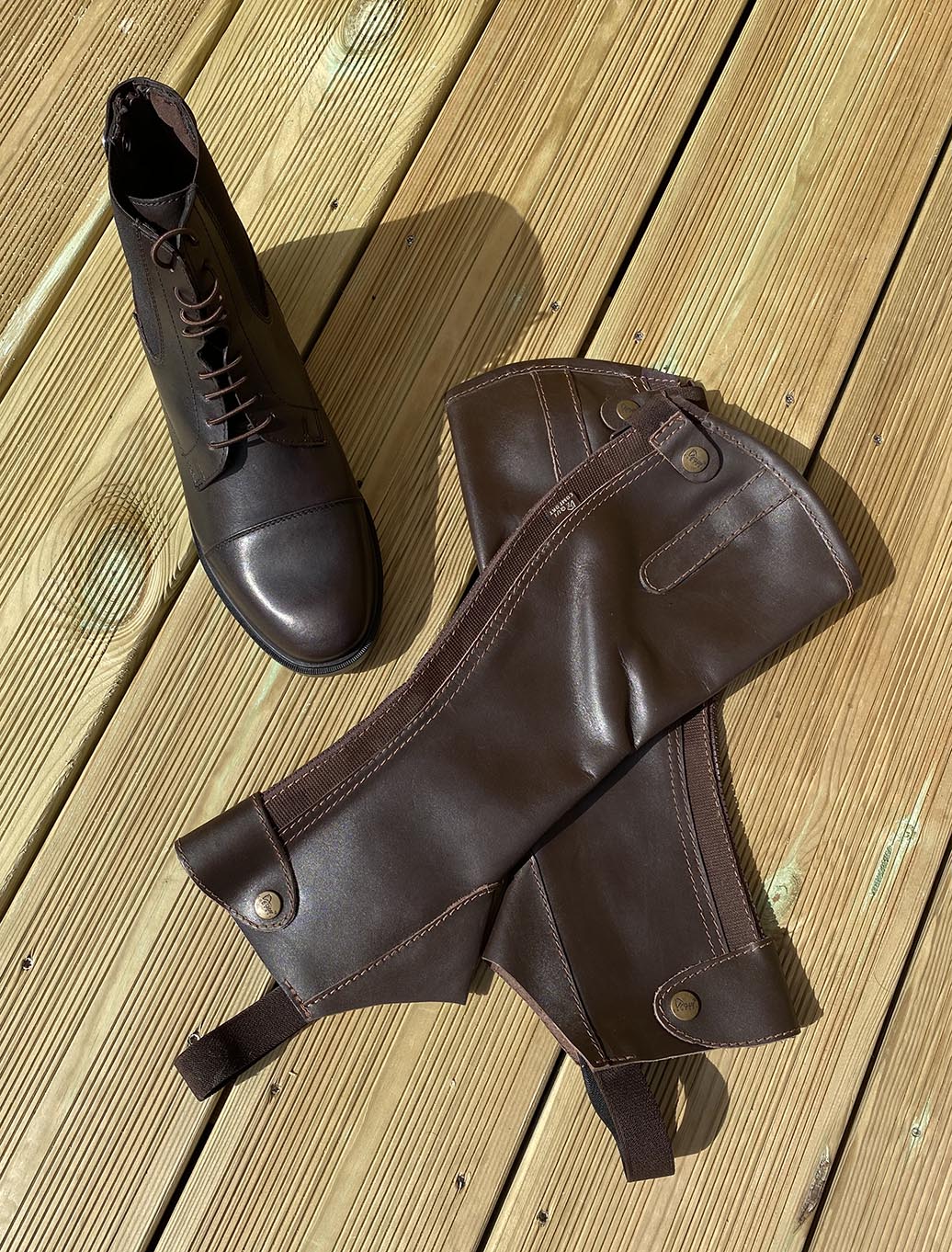 Ensemble mini-chaps et boots d'équitation en taille enfant et adulte Canter Roma marron