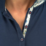 Polo à manches courtes pour cavalière Flags&Cup Maringa détail boutonnière