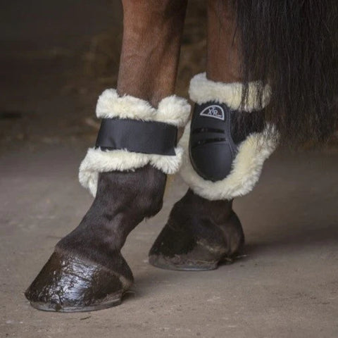 Protège-boulets doublés mouton synthétique pour poneys et chevaux Norton XTR noir
