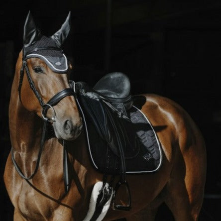 Tapis de selle pour poneys et chevaux Equithème French Touch dressage