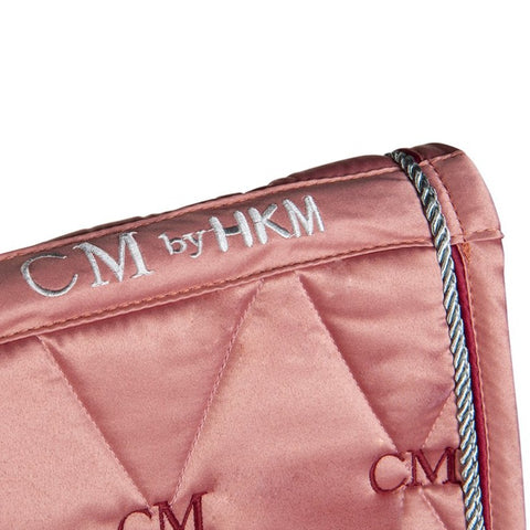 Tapis de selle pour poneys et chevaux CSO ou dressage HKM Della Sera Classico rose détail