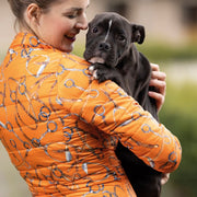 Veste matelassée légère pour femmes du XXS au XL HKM Allure orange à motifs portée